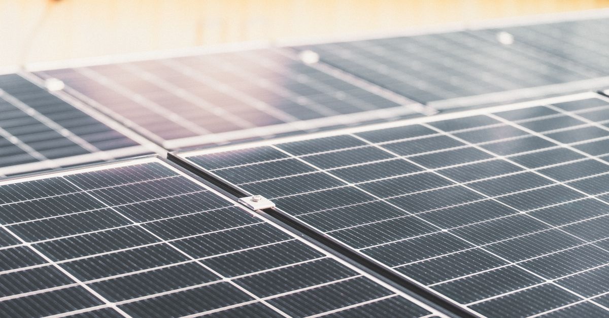Sync Your Smart Home with the Sun: A Practical Guide to Solar-Powered Automation