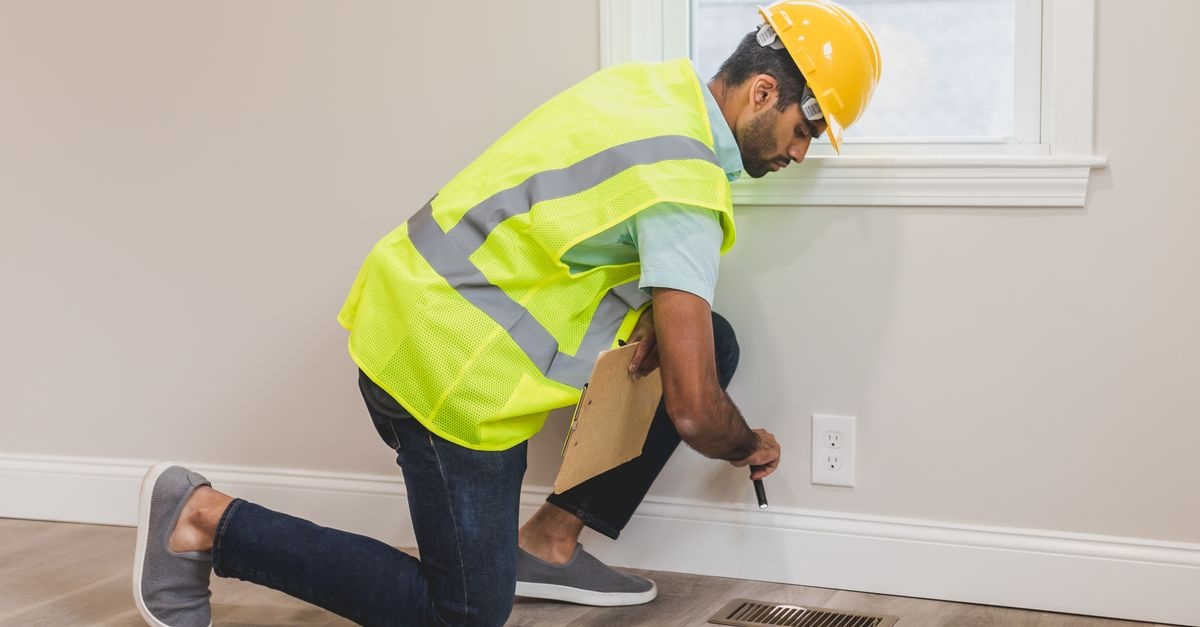 Stop Wasting Watts: A Step-by-Step DIY Home Energy Audit You Can Do This Weekend