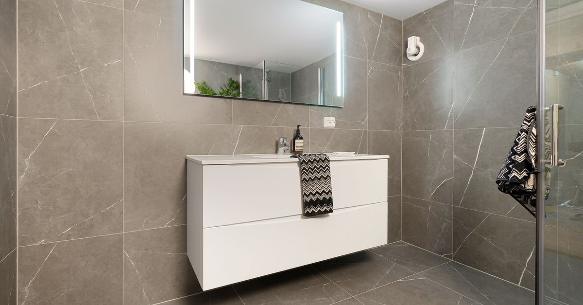 Even Lines, Zero Oops: The Stress‑Free Guide to Bathroom Tile Grouting