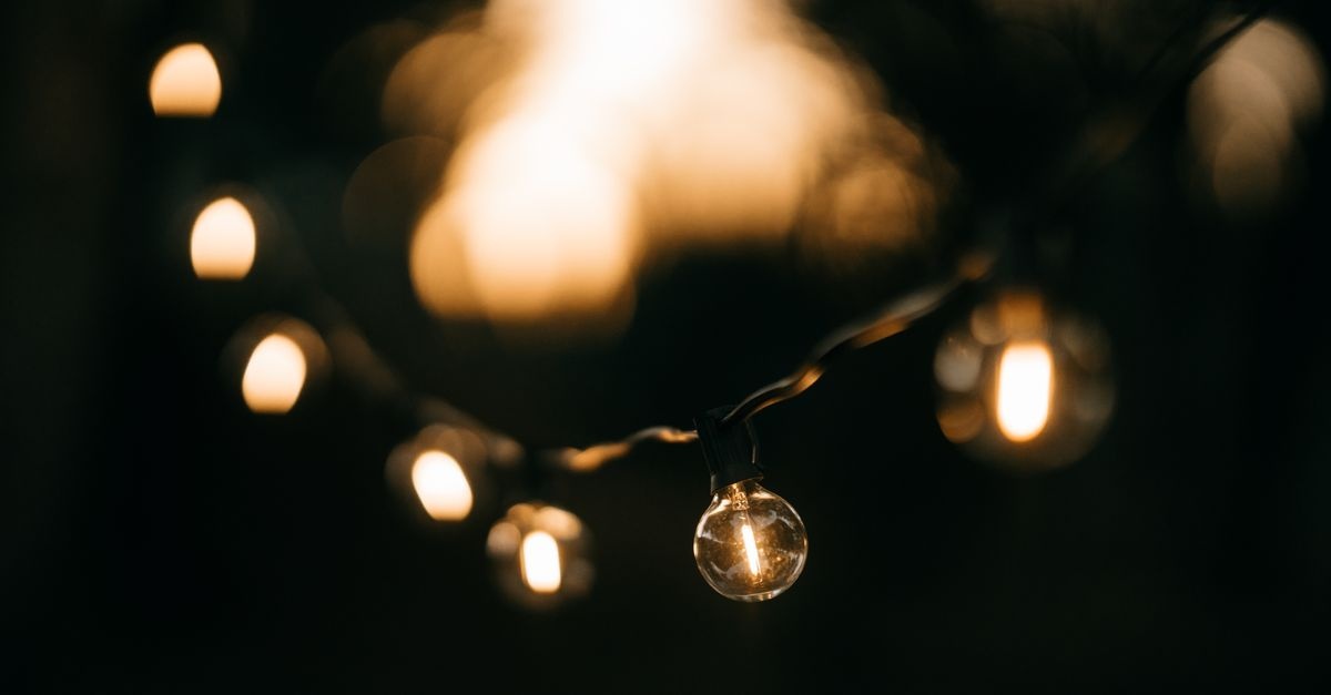 Illuminate Your Yard, Not Your Electric Bill: Smarter Outdoor Lighting Tips