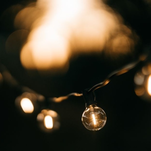 Illuminate Your Yard, Not Your Electric Bill: Smarter Outdoor Lighting Tips