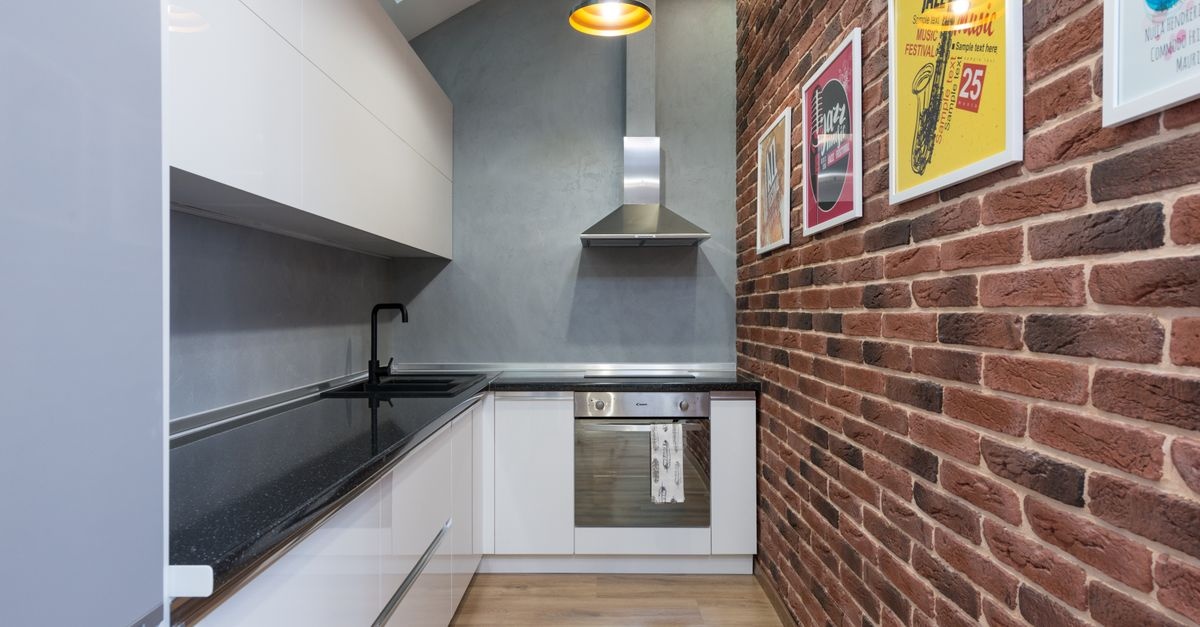 Brick by Brick: Design a Warm, Modern Kitchen with Decorative Brick